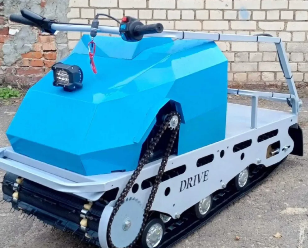 Мотобуксировщик Спутник Драйв